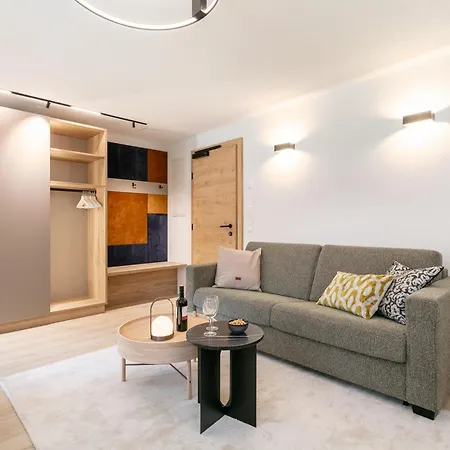 Alpenlodge Pettneu 3 Apartment